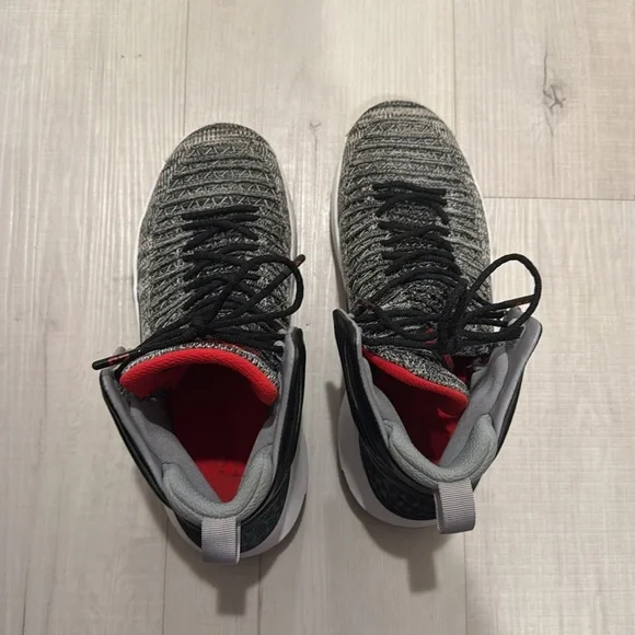 Jordan 32 MVP - Picture 4 of 6